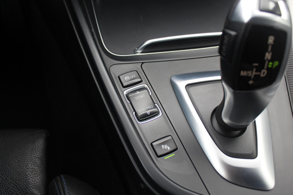 BMW 4 Serie Gran Coupé 420i Corporate Lease High Executive / Leder / Head-up / 18'' / Navigatie / Stoelverwarming / Getint glas / Cruise control