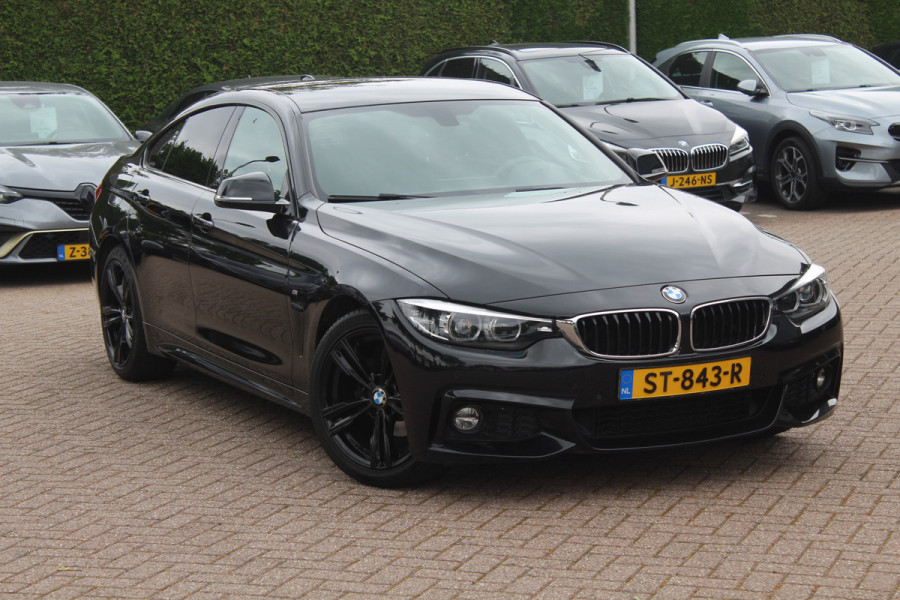 BMW 4 Serie Gran Coupé 420i Corporate Lease High Executive / Leder / Head-up / 18'' / Navigatie / Stoelverwarming / Getint glas / Cruise control