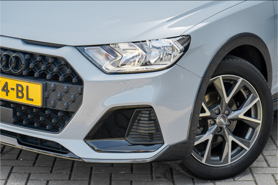 Audi A1 citycarver 25 TFSI Advanced CarPlay ACC Airco