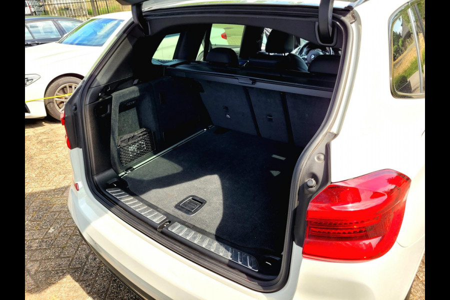BMW X3 XDrive20i M-sport, HiFi, Wifi - High Executive