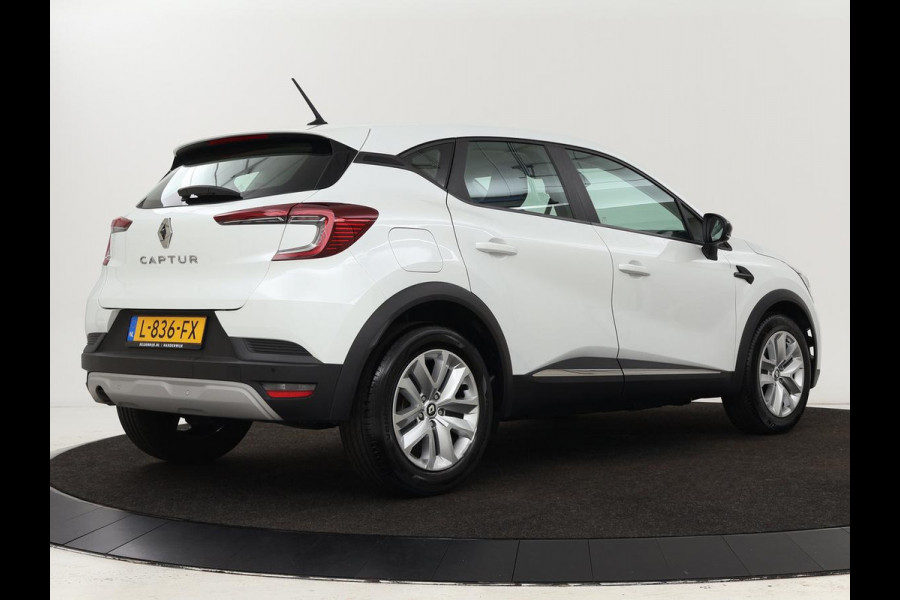Renault Captur 1.0 TCe 90 Zen | Camera | Cruise control | PDC | Full LED | Navigatie | Carplay | DAB | LMV 17 inch |