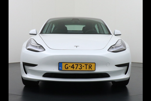 Tesla Model 3 RWD SR+ 60kWh 325PK Lmv 19" AutoPilot Leder PanoDak Adaptive-Cruise Lmv Camera's Elektr.-Stuur+Stoelen+Spiegels+Geheugen+Easy-En Navi LED Comfortstoelen ACC DAB Keyless en Voorverwarmen interieur via App One-Pedal-Drive Origineel Nederlandse auto 1e Eigenaar Garantie Accu/Motor tot 16-12-2027 max 160.000km 1.584kg licht!