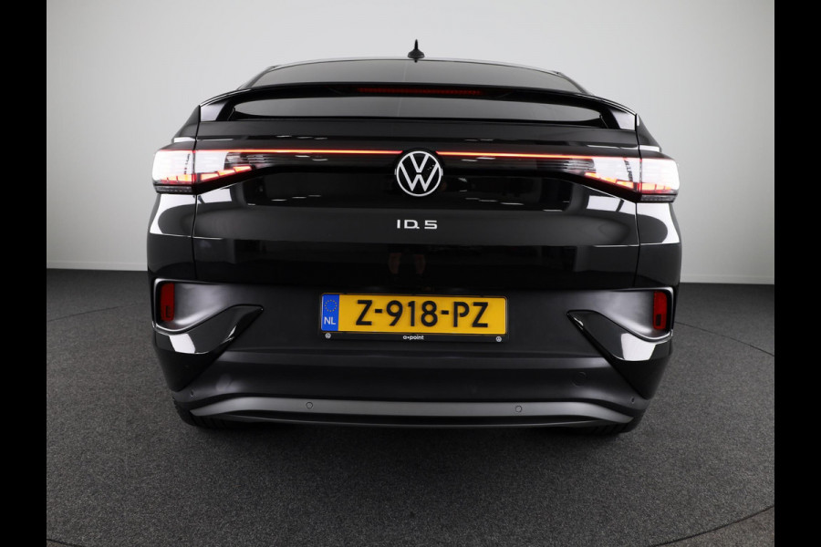 Volkswagen ID.5 Pro Business 77 kWh 285PK | Navigatie | 21 Inch | Elektrische a klep | Camera |