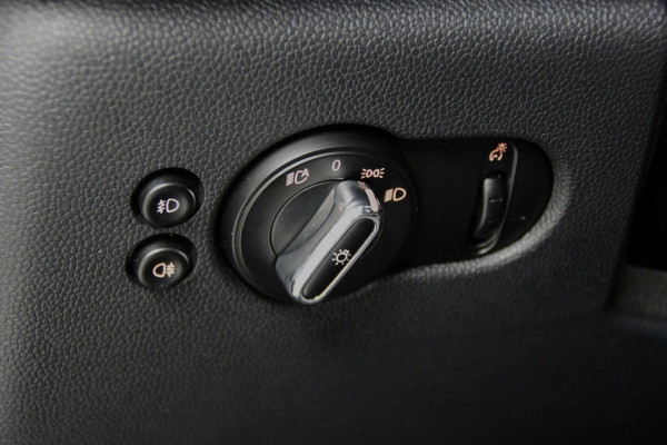 MINI Cabrio 2.0 Cooper S Chili Automaat 192 PK Facelift | Carplay | Cruise | Stoelverwarming | Leder | Climate | LED | PDC |
