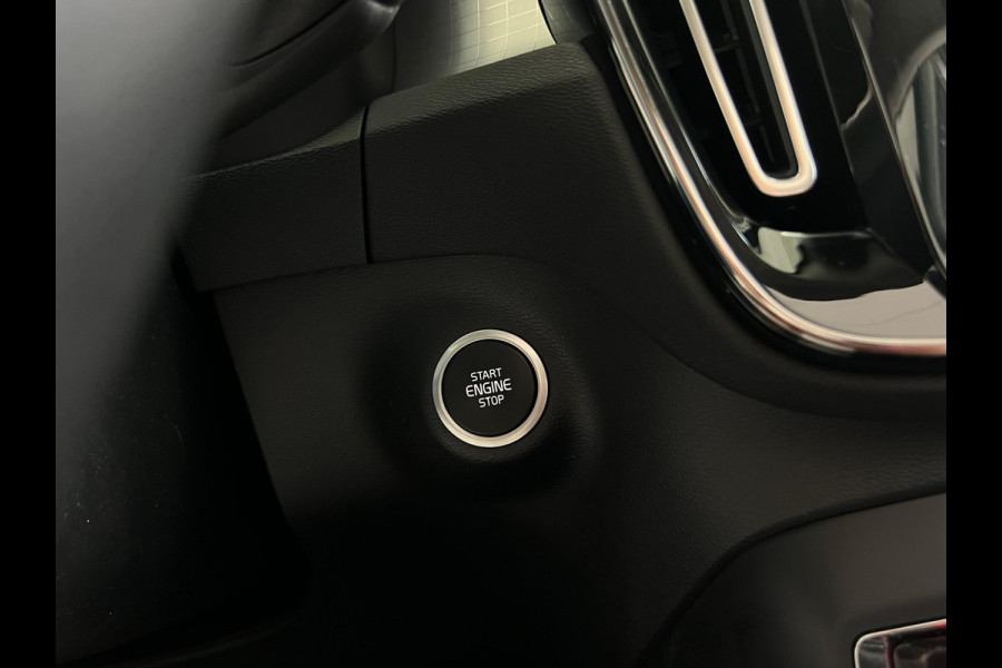 Volvo XC40 1.5 T4 Recharge Inscription Expression NL AUTO | CAMERA | TREKHAAK | LEDER | PANO |