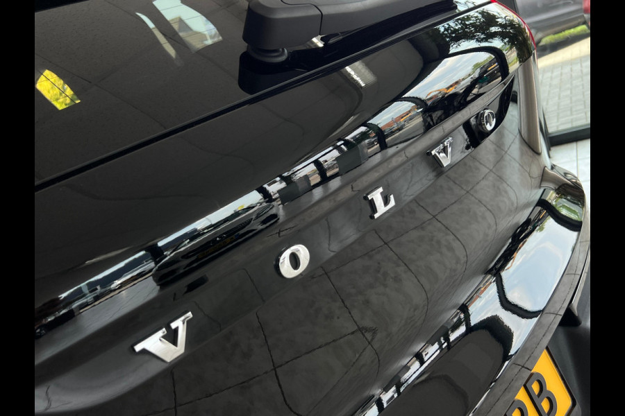 Volvo XC40 1.5 T4 Recharge Inscription Expression NL AUTO | CAMERA | TREKHAAK | LEDER | PANO |