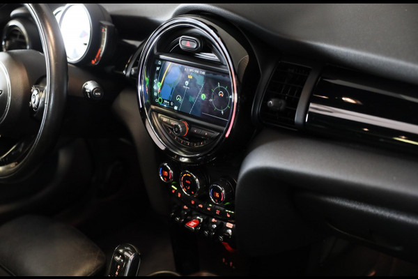 MINI Mini 1.5 Cooper Chili / AUT / 5 Deurs / Open Panoramadak / Navi / Ecc / Elek Pakket / Led / Pdc / 17 Inch