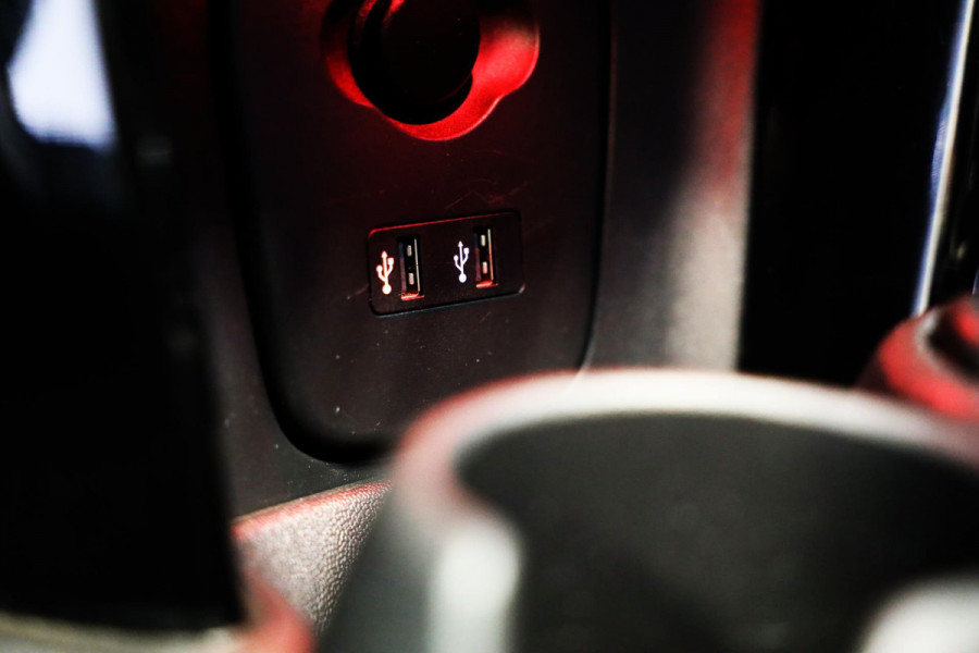 MINI Mini 1.5 Cooper Chili / AUT / 5 Deurs / Open Panoramadak / Navi / Ecc / Elek Pakket / Led / Pdc / 17 Inch