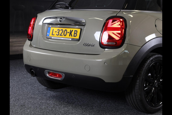 MINI Mini 1.5 Cooper Chili / AUT / 5 Deurs / Open Panoramadak / Navi / Ecc / Elek Pakket / Led / Pdc / 17 Inch