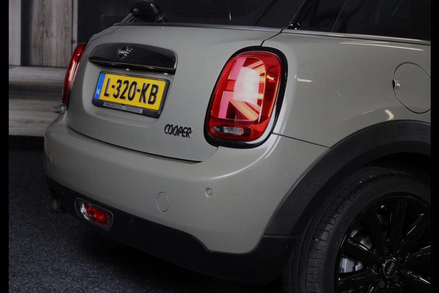 MINI Mini 1.5 Cooper Chili / AUT / 5 Deurs / Open Panoramadak / Navi / Ecc / Elek Pakket / Led / Pdc / 17 Inch