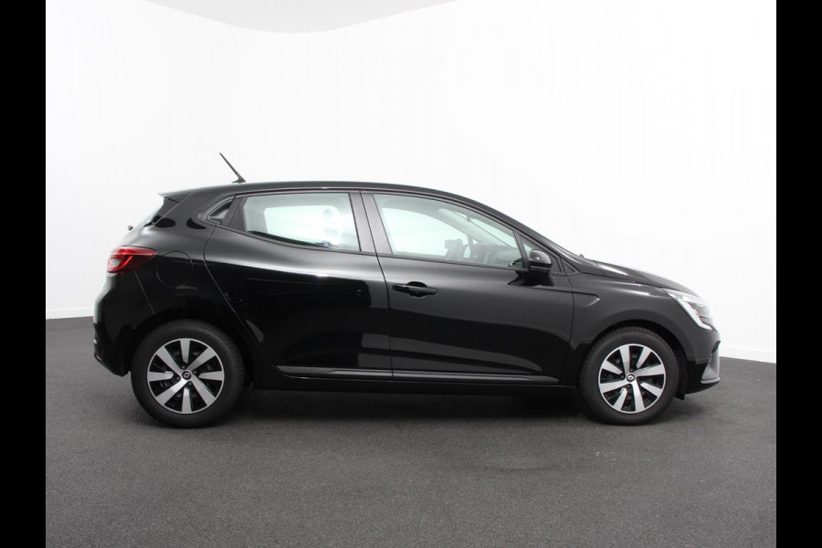 Renault Clio 1.0 TCe 90 Equilibre Cruise Control Navigatie Apple Carplay / Android Auto Parkeersensoren Full LED