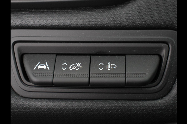 Renault Clio 1.0 TCe 90 Equilibre Cruise Control Navigatie Apple Carplay / Android Auto Parkeersensoren Full LED