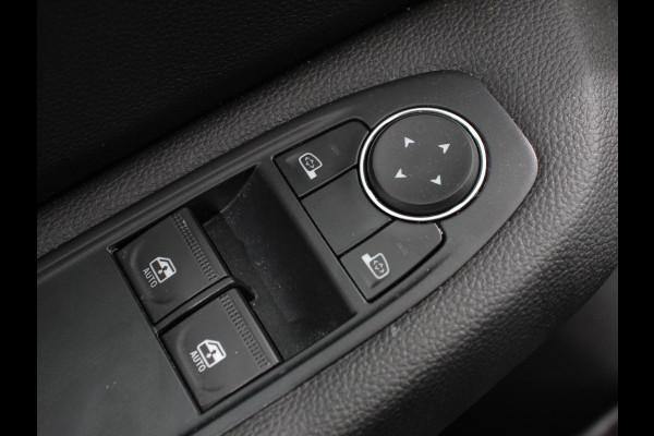 Renault Clio 1.0 TCe 90 Equilibre Cruise Control Navigatie Apple Carplay / Android Auto Parkeersensoren Full LED