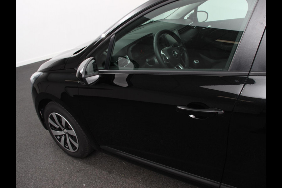 Renault Clio 1.0 TCe 90 Equilibre Cruise Control Navigatie Apple Carplay / Android Auto Parkeersensoren Full LED