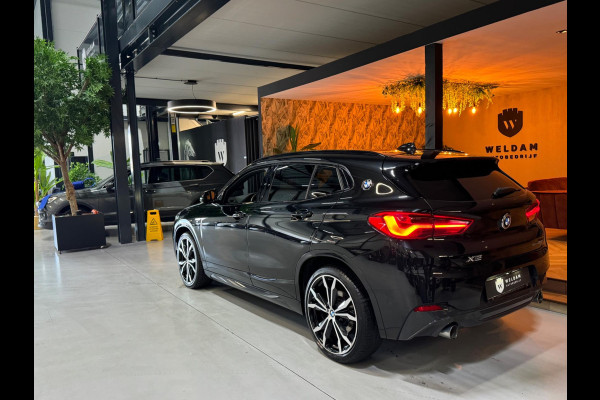 BMW X2 SDrive20i High Executive M Sport Garantie Trekhaak Memory Stoelen Camera StoelVW Leder Sfeer PDC Cruise Clima Navi Rijklaar