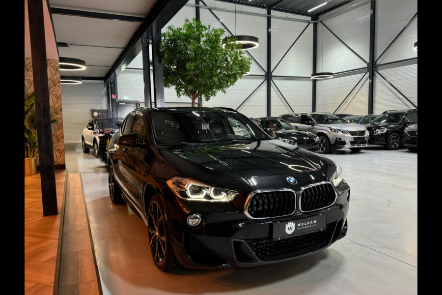 BMW X2 SDrive20i High Executive M Sport Garantie Trekhaak Memory Stoelen Camera StoelVW Leder Sfeer PDC Cruise Clima Navi Rijklaar