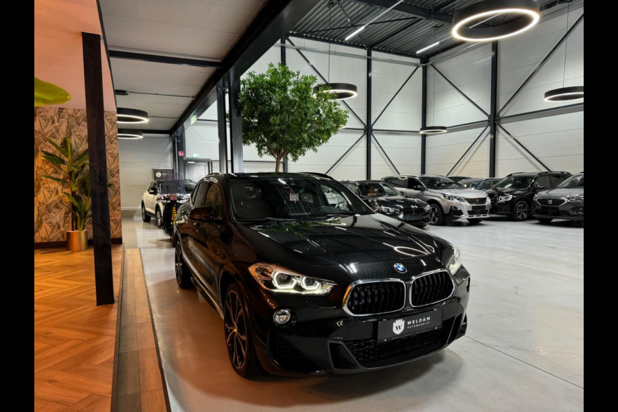 BMW X2 SDrive20i High Executive M Sport Garantie Trekhaak Memory Stoelen Camera StoelVW Leder Sfeer PDC Cruise Clima Navi Rijklaar