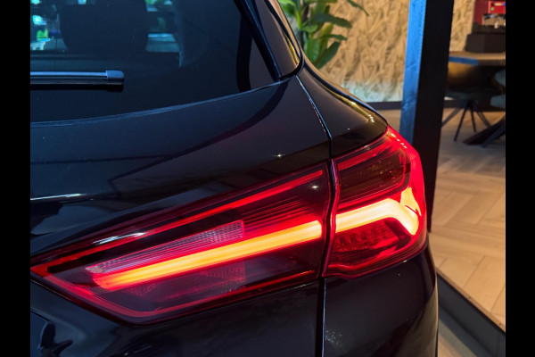 BMW X2 SDrive20i High Executive M Sport Garantie Trekhaak Memory Stoelen Camera StoelVW Leder Sfeer PDC Cruise Clima Navi Rijklaar