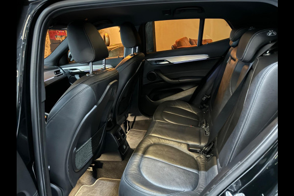 BMW X2 SDrive20i High Executive M Sport Garantie Trekhaak Memory Stoelen Camera StoelVW Leder Sfeer PDC Cruise Clima Navi Rijklaar