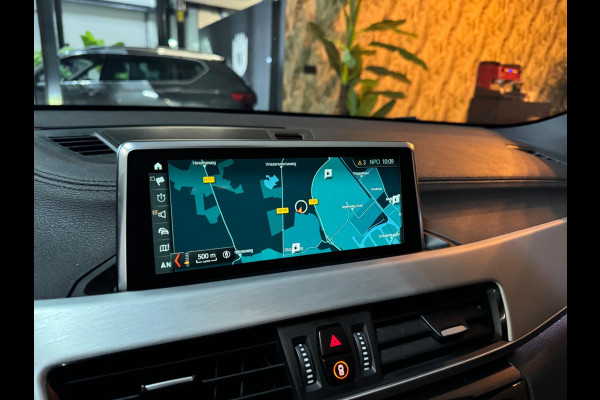 BMW X2 SDrive20i High Executive M Sport Garantie Trekhaak Memory Stoelen Camera StoelVW Leder Sfeer PDC Cruise Clima Navi Rijklaar