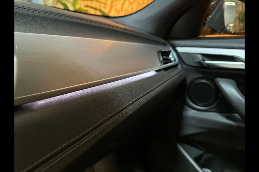 BMW X2 SDrive20i High Executive M Sport Garantie Trekhaak Memory Stoelen Camera StoelVW Leder Sfeer PDC Cruise Clima Navi Rijklaar