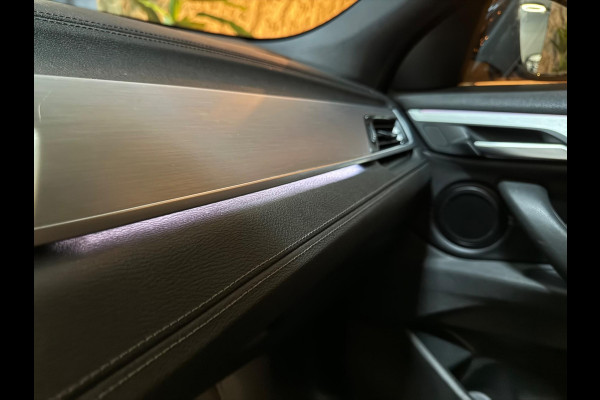 BMW X2 SDrive20i High Executive M Sport Garantie Trekhaak Memory Stoelen Camera StoelVW Leder Sfeer PDC Cruise Clima Navi Rijklaar