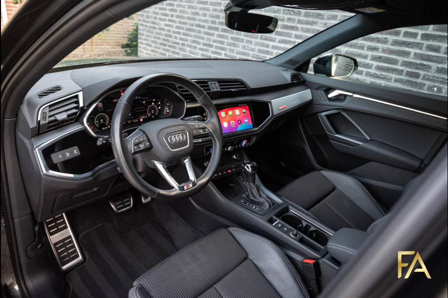 Audi Q3 Sportback 45 TFSI e S Edition Sfeerverlichting|19 Inch|MatrixLED|Daytonagrau|Trekhaak