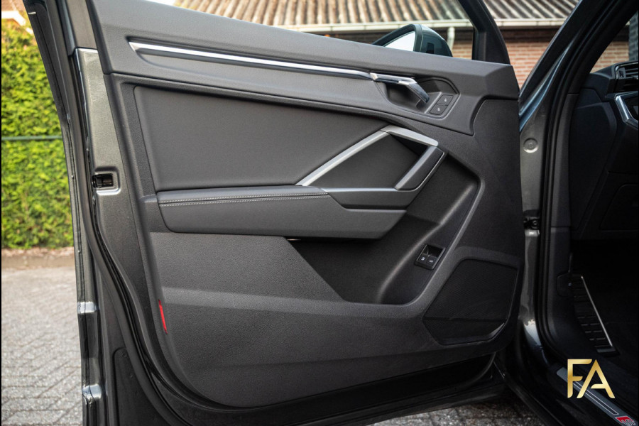 Audi Q3 Sportback 45 TFSI e S Edition Sfeerverlichting|19 Inch|MatrixLED|Daytonagrau|Trekhaak