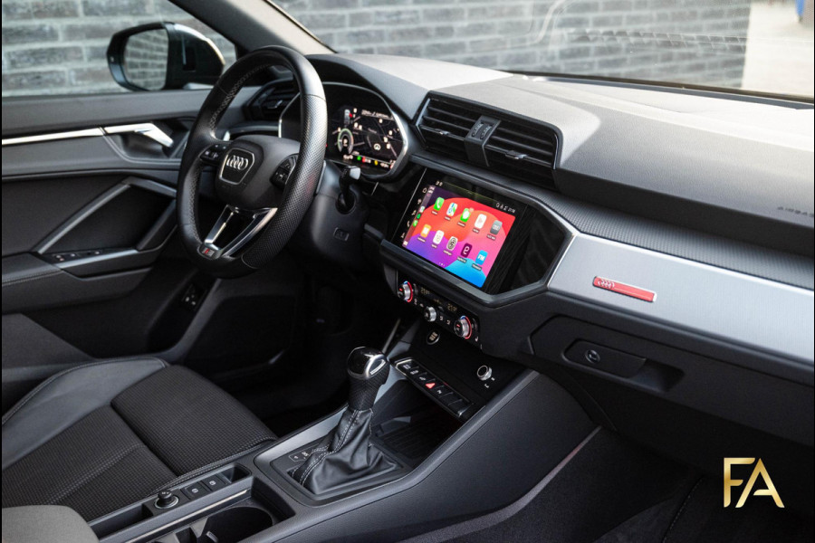 Audi Q3 Sportback 45 TFSI e S Edition Sfeerverlichting|19 Inch|MatrixLED|Daytonagrau|Trekhaak