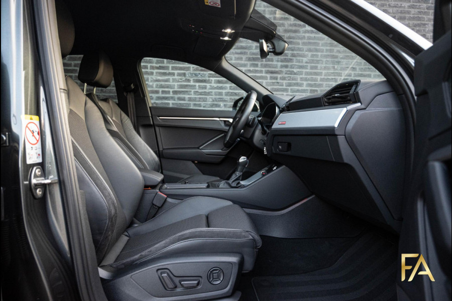 Audi Q3 Sportback 45 TFSI e S Edition Sfeerverlichting|19 Inch|MatrixLED|Daytonagrau|Trekhaak