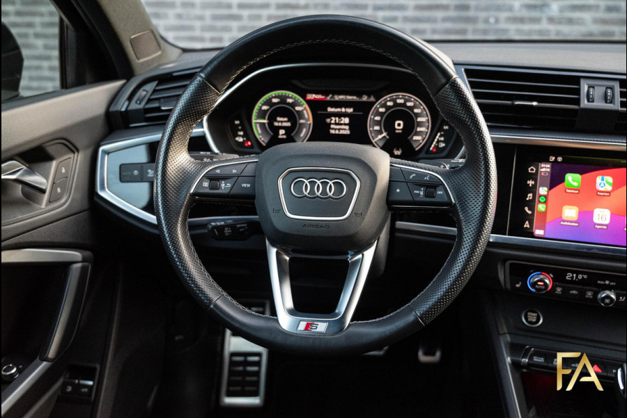 Audi Q3 Sportback 45 TFSI e S Edition Sfeerverlichting|19 Inch|MatrixLED|Daytonagrau|Trekhaak