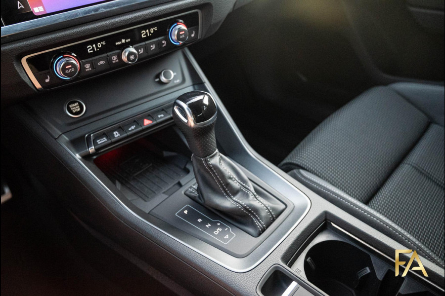 Audi Q3 Sportback 45 TFSI e S Edition Sfeerverlichting|19 Inch|MatrixLED|Daytonagrau|Trekhaak