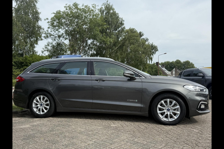 Ford Mondeo Wagon 2.0 IVCT HEV Titanium 187pk Cruise Control | Navigatie | Apple Carplay / Android Auto | Climate control | Extra Winterbanden set!