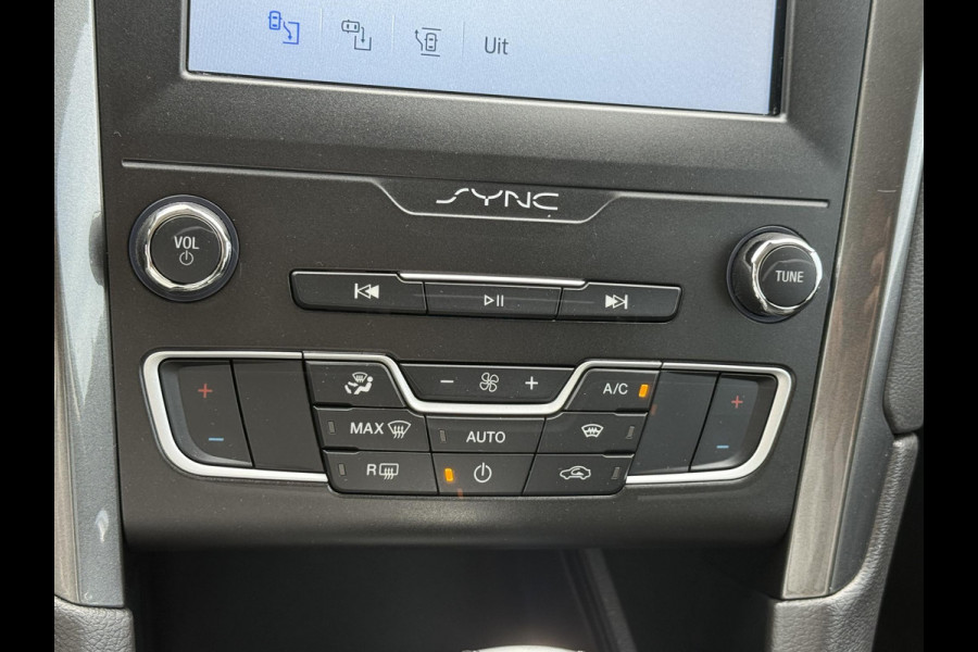 Ford Mondeo Wagon 2.0 IVCT HEV Titanium 187pk Cruise Control | Navigatie | Apple Carplay / Android Auto | Climate control | Extra Winterbanden set!