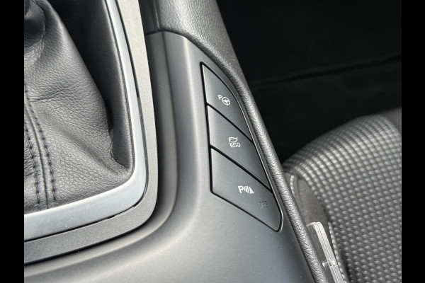 Ford Mondeo Wagon 2.0 IVCT HEV Titanium 187pk Cruise Control | Navigatie | Apple Carplay / Android Auto | Climate control | Extra Winterbanden set!