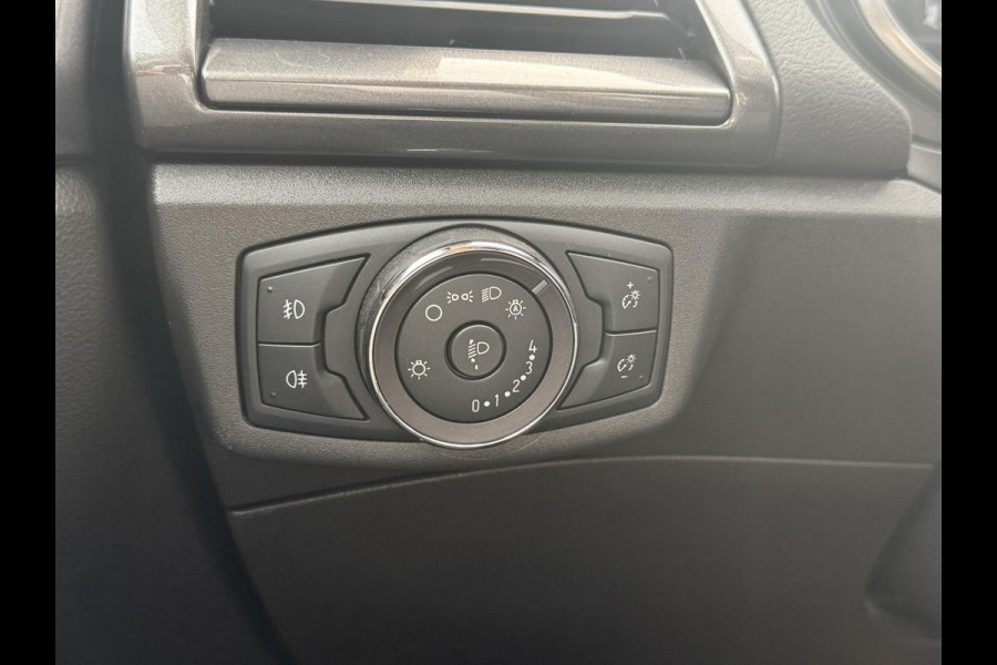 Ford Mondeo Wagon 2.0 IVCT HEV Titanium 187pk Cruise Control | Navigatie | Apple Carplay / Android Auto | Climate control | Extra Winterbanden set!
