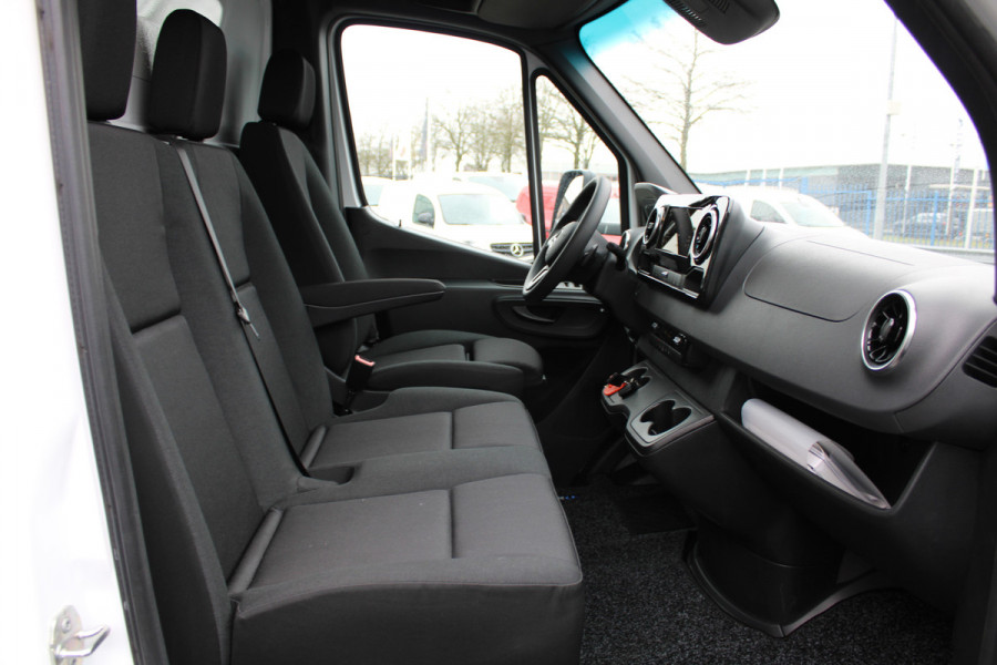 Mercedes-Benz Sprinter 519 CDI Pro MBUX 10.25, LED koplampen, Geveerde stoel