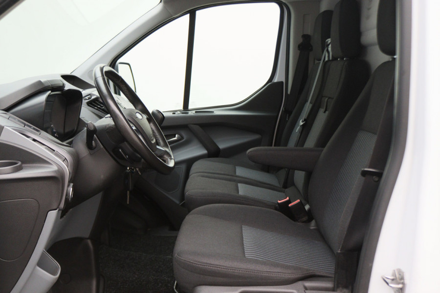 Ford Transit Custom 270 2.0 TDCI L1H1 Trend 3-Zits, Airco, Verwarmde Voorruit, Cruise, Bluetooth, Imperiaal, Trekhaak