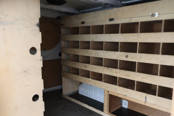 Ford Transit Custom 270 2.0 TDCI L1H1 Trend 3-Zits, Airco, Verwarmde Voorruit, Cruise, Bluetooth, Imperiaal, Trekhaak