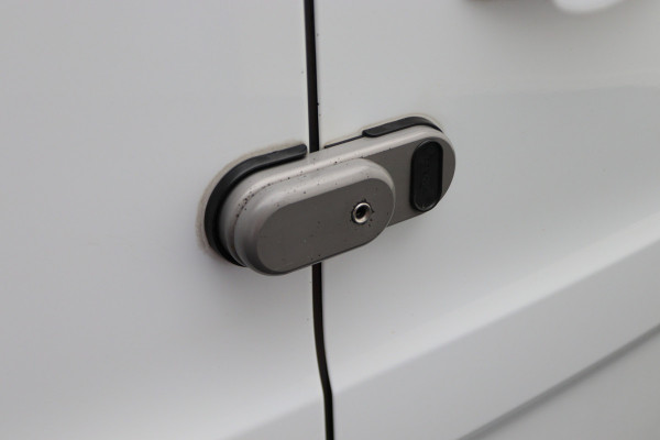 Ford Transit Custom 270 2.0 TDCI L1H1 Trend 3-Zits, Airco, Verwarmde Voorruit, Cruise, Bluetooth, Imperiaal, Trekhaak