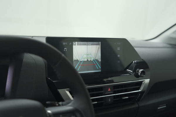 Citroën C4 Puretech 130 EAT8 Shine | Camera | Apple Carplay | Parkeersensoren | 18 Inch Lichtmetalen Velgen