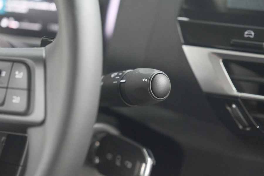Citroën C4 Puretech 130 EAT8 Shine | Camera | Apple Carplay | Parkeersensoren | 18 Inch Lichtmetalen Velgen