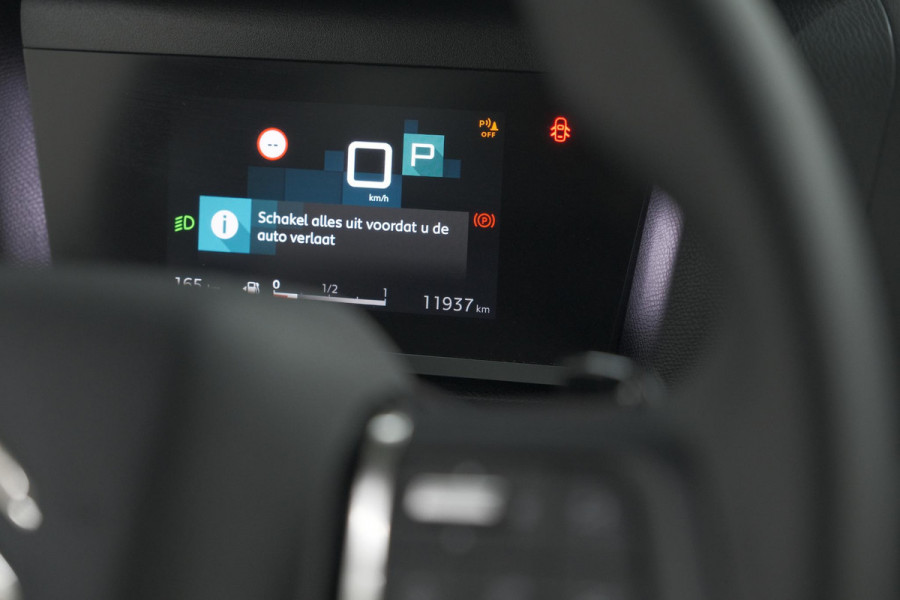Citroën C4 Puretech 130 EAT8 Shine | Camera | Apple Carplay | Parkeersensoren | 18 Inch Lichtmetalen Velgen