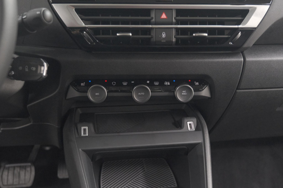 Citroën C4 Puretech 130 EAT8 Shine | Camera | Apple Carplay | Parkeersensoren | 18 Inch Lichtmetalen Velgen