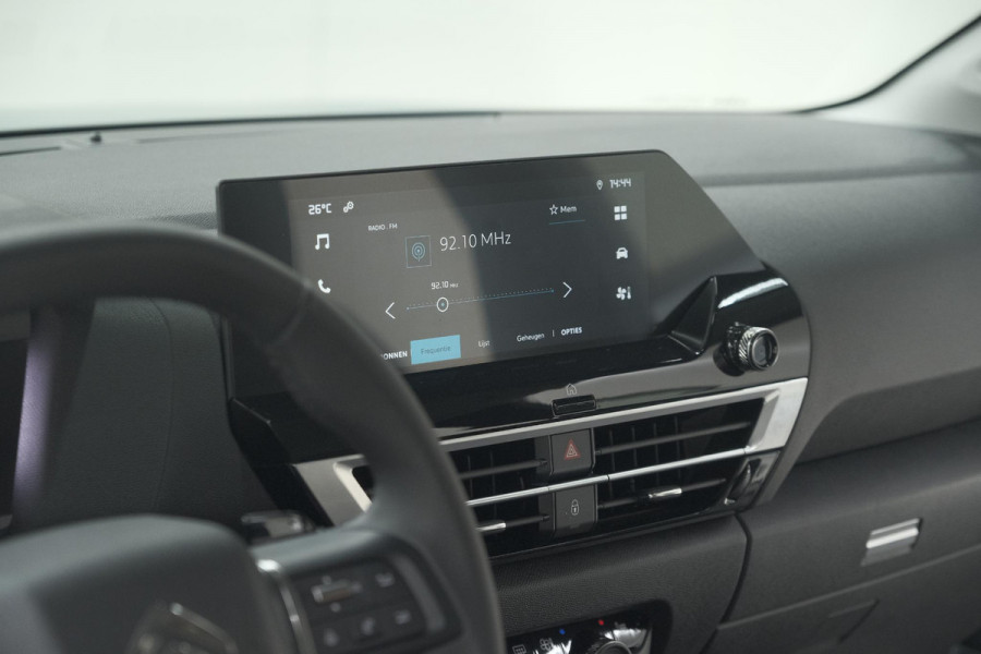 Citroën C4 Puretech 130 EAT8 Shine | Camera | Apple Carplay | Parkeersensoren | 18 Inch Lichtmetalen Velgen