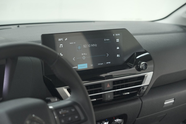 Citroën C4 Puretech 130 EAT8 Shine | Camera | Apple Carplay | Parkeersensoren | 18 Inch Lichtmetalen Velgen