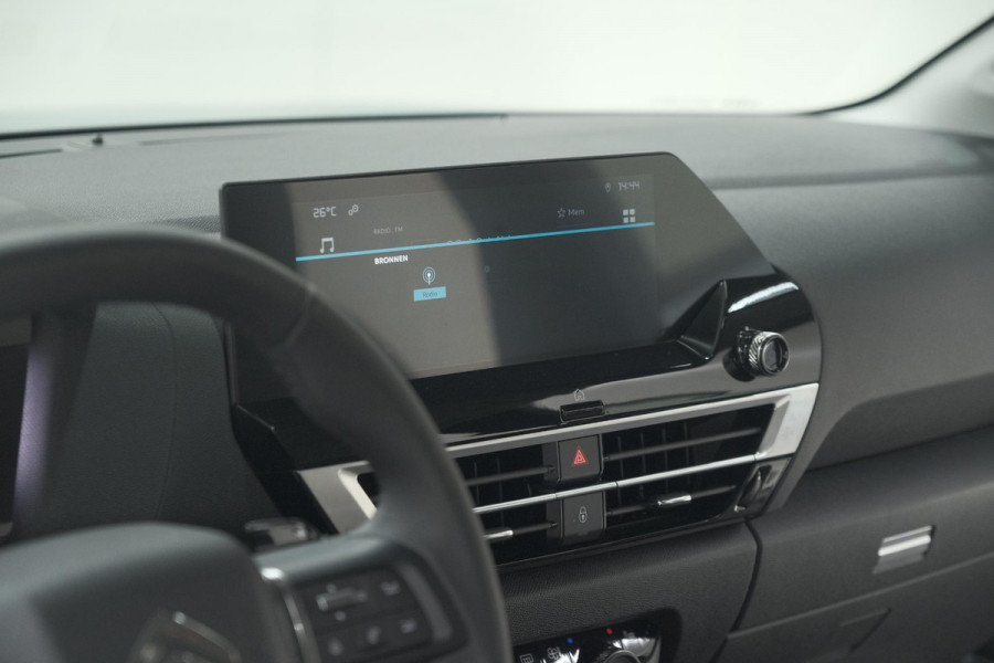Citroën C4 Puretech 130 EAT8 Shine | Camera | Apple Carplay | Parkeersensoren | 18 Inch Lichtmetalen Velgen