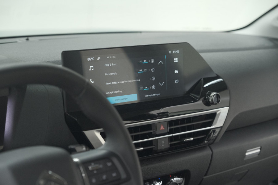 Citroën C4 Puretech 130 EAT8 Shine | Camera | Apple Carplay | Parkeersensoren | 18 Inch Lichtmetalen Velgen
