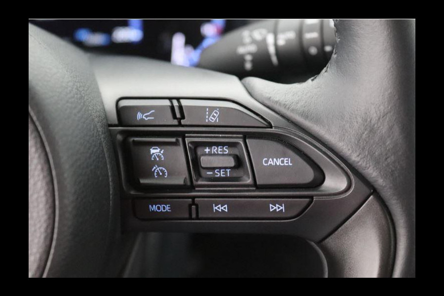 Toyota Yaris Cross 1.5 Hybrid 130 Dynamic | Stuur & Stoel verwarming | Apple Carplay & Android auto | Telefoon Draadloos opladen |