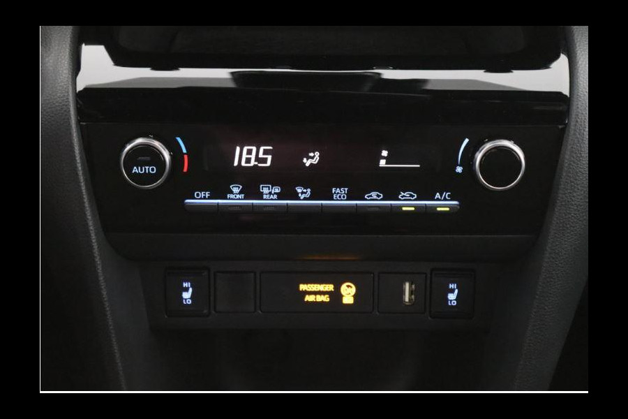 Toyota Yaris Cross 1.5 Hybrid 130 Dynamic | Stuur & Stoel verwarming | Apple Carplay & Android auto | Telefoon Draadloos opladen |